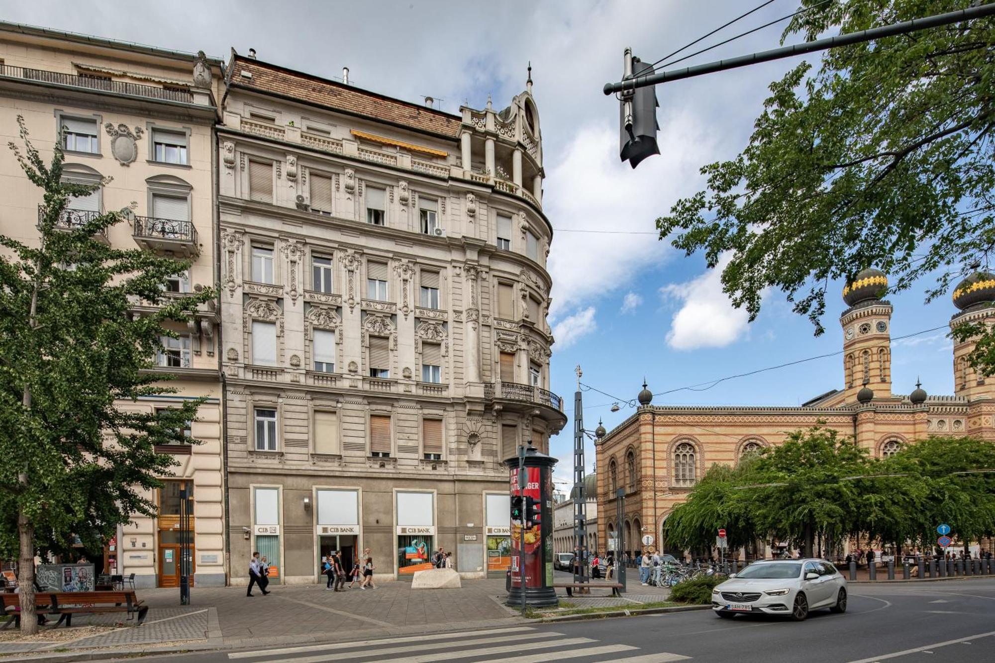 Ultra Central Luxury Budapest Esterno foto