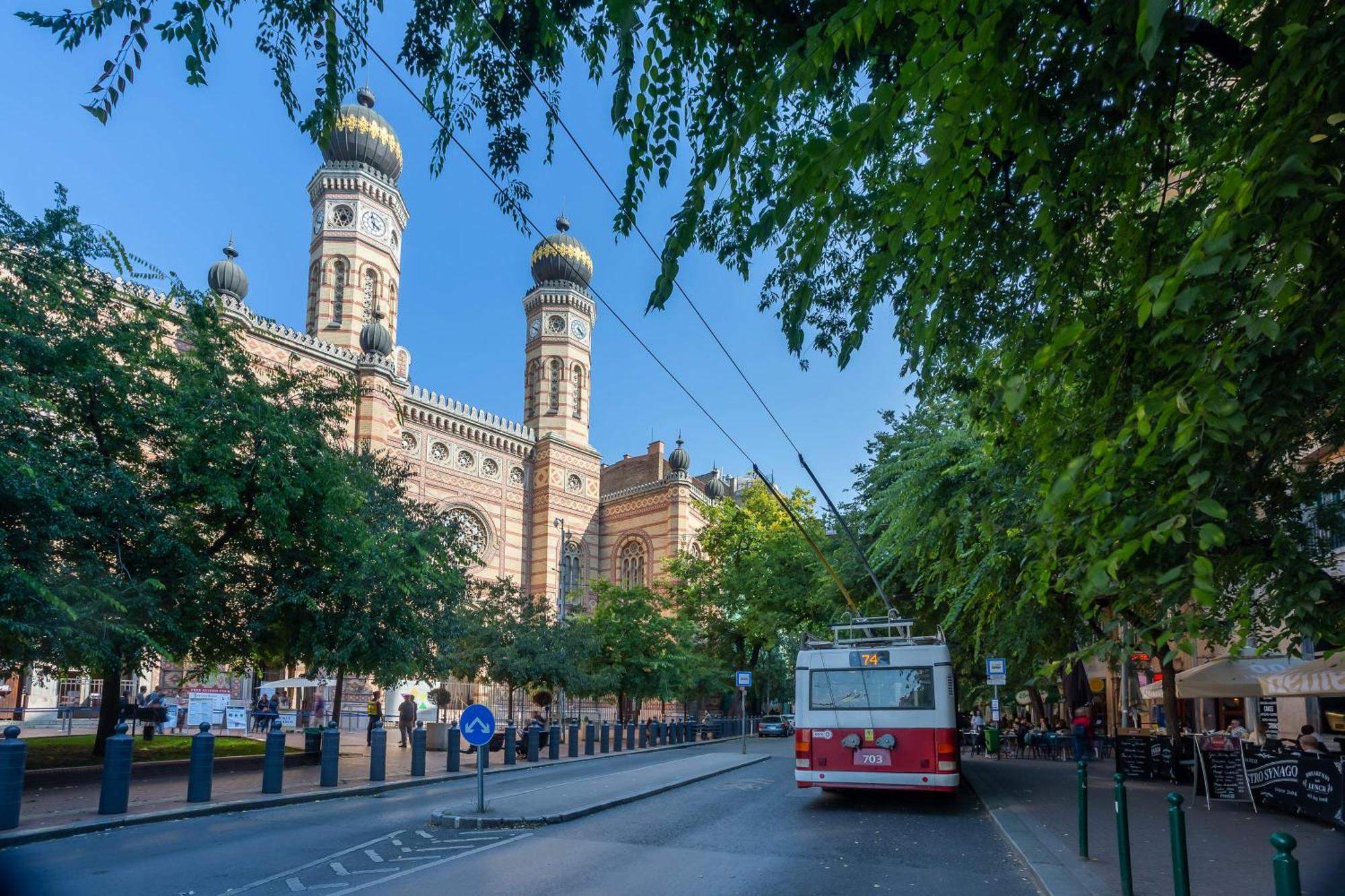 Ultra Central Luxury Budapest Esterno foto